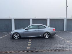 Grau Gebraucht 2009 BMW 325 M Sport Coupé | 11.000 € (Fairer Preis)