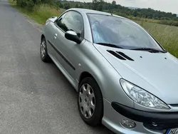 Silber Gebraucht 2003 Peugeot 206 CC Cabrio | 2.250 €