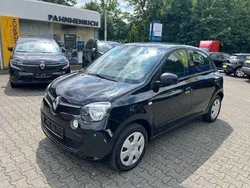 Schwarz Gebraucht 2017 Renault Twingo Life Kleinwagen | 8.990 € (Teuer)