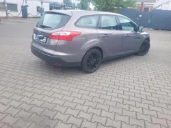 Grau Gebraucht 2014 Ford Focus Kombi | 4.300 € (Guter Preis)