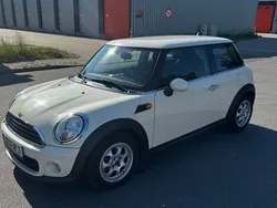 Weiß Gebraucht 2013 Mini One D Kleinwagen | 5.600 € (Fairer Preis)