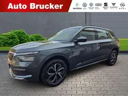 Grau Gebraucht 2020 Skoda Kamiq Drive SUV | 18.970 € (Fairer Preis)