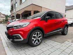Rot Gebraucht 2018 Renault Captur Intens SUV | 13.599 € (Fairer Preis)