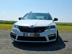 Weiß Gebraucht 2017 Skoda Octavia RS Kombi | 22.000 € (Teuer)
