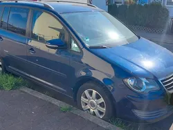Blau Gebraucht 2010 VW Touran Freestyle Van / Kleinbus | 3.900 € (Guter Preis)