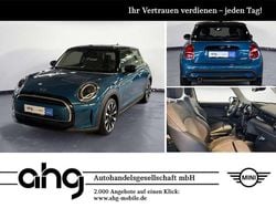 Island blue metallic Gebraucht 2023 Mini Cooper Classic Kleinwagen | 23.390 € (Etwas zu teuer)