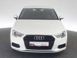 Weiß Gebraucht 2019 Audi A3 Basis Limousine | 19.600 € (Guter Preis)