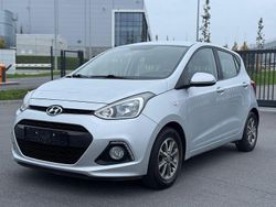 Silber Gebraucht 2015 Hyundai i10 Edition Kleinwagen | 4.490 € (Fairer Preis)