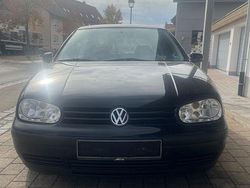 Schwarz Gebraucht 1999 VW Golf IV Limousine | 650 € (Guter Preis)