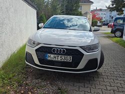 Weiß Gebraucht 2022 Audi A1 Sportback Kleinwagen | 19.999 € (Fairer Preis)