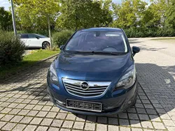Blau Gebraucht 2010 Opel Meriva Van / Kleinbus | 3.999 €