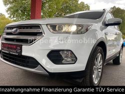 Weiß Gebraucht 2017 Ford Kuga Titanium SUV | 16.980 € (Fairer Preis)