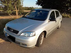 Grau Gebraucht 2000 Opel Astra Elegance Limousine | 3.333 € (Etwas zu teuer)