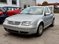 Silber Gebraucht 1999 VW Bora Comfortline Limousine | 1.200 € (Superpreis)