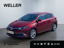 Rot Gebraucht 2018 Toyota Auris Hybrid Executive Limousine | 17.690 € (Fairer Preis)