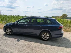 Blau Gebraucht 2021 VW Golf VIII Life Kombi | 17.850 € (Fairer Preis)