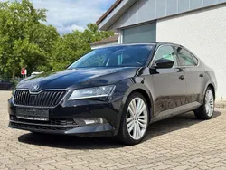 Schwarz Gebraucht 2015 Skoda Superb Style Limousine | 16.900 € (Fairer Preis)