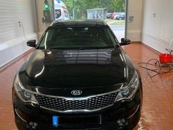 Schwarz Gebraucht 2017 Kia Optima Kombi | 11.000 € (Superpreis)