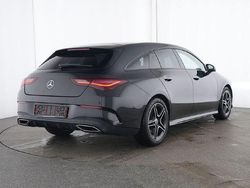 Schwarz Gebraucht 2024 Mercedes CLA200 Shooting Brake AMG Kombi | 34.780 € (Fairer Preis)