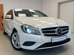Weiß Gebraucht 2012 Mercedes A180 Urban Limousine | 9.970 € (Fairer Preis)