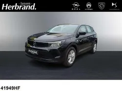 Lackierung schwarz perla nera/ Gebraucht 2023 Opel Grandland X Enjoy SUV | 22.889 € (Superpreis)