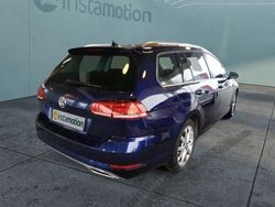 Blau Gebraucht 2020 VW Golf VII Highline Kombi | 19.650 € (Etwas zu teuer)