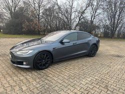 Grau Gebraucht 2020 Tesla Model S Kleinwagen | 39.400 € (Teuer)