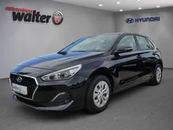 Schwarz Gebraucht 2018 Hyundai i30 Select Limousine | 13.990 € (Fairer Preis)