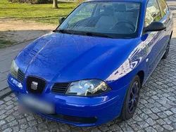 Blau Gebraucht 2003 Seat Ibiza Kleinwagen | 800 € (Guter Preis)