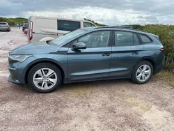 Grau Gebraucht 2021 Skoda Enyaq iV Loft SUV | 24.900 € (Guter Preis)