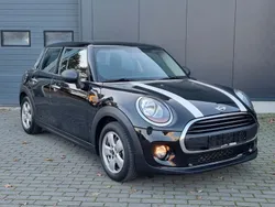 Schwarz Gebraucht 2016 Mini ONE Kleinwagen | 9.950 € (Fairer Preis)