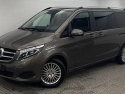 Grau Gebraucht 2017 Mercedes V220 Van / Kleinbus | 35.860 € (Etwas zu teuer)