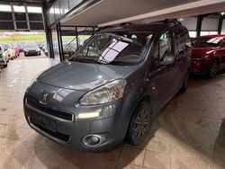 Grau Gebraucht 2013 Peugeot Partner Tepee Family Van / Kleinbus | 5.790 € (Guter Preis)