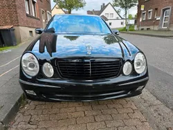 Schwarz Gebraucht 2025 Mercedes E240 Limousine | 6.500 €