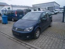 Blau Gebraucht 2013 VW Touran Trendline Van / Kleinbus | 4.990 € (Guter Preis)