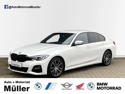 Weiss Gebraucht 2020 BMW 330 M Sport Limousine | 42.350 € (Etwas zu teuer)