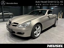 Cubanitsilber metallic Gebraucht 2005 Mercedes SLK350 Cabrio | 24.900 €