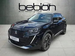 Metfa schwarz perla Gebraucht 2021 Peugeot e-2008 Allure SUV | 19.780 € (Fairer Preis)