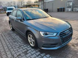 Grau Gebraucht 2013 Audi A3 Sportback Attraction Limousine | 10.099 € (Fairer Preis)