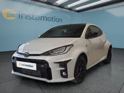 Weiß Gebraucht 2022 Toyota Yaris Kleinwagen | 35.799 € (Fairer Preis)