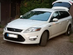 Weiß Gebraucht 2013 Ford Mondeo Titanium Kombi | 9.200 € (Guter Preis)