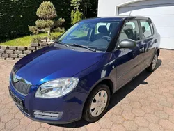 Blau Gebraucht 2009 Skoda Fabia Classic Limousine | 3.750 € (Etwas zu teuer)