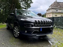 Grau Gebraucht 2016 Jeep Cherokee Limited SUV | 15.300 € (Fairer Preis)
