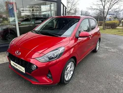 Dragon red / met Gebraucht 2022 Hyundai i10 Edition 30 Kleinwagen | 12.000 € (Guter Preis)