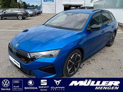 Blau Neu 2025 Skoda Octavia RS Kombi | 46.990 € (Teuer)