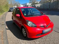 Rot Gebraucht 2005 Toyota Aygo Kleinwagen | 1.500 € (Fairer Preis)