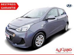 Silber Gebraucht 2018 Hyundai i10 Trend Kleinwagen | 14.950 € (Teuer)