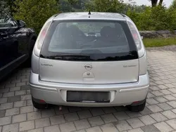 Silber Gebraucht 2006 Opel Corsa Kleinwagen | 800 € (Guter Preis)