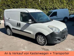 Weiß Gebraucht 2013 Opel Combo Van / Kleinbus | 4.500 € (Guter Preis)