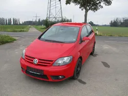 Rot Gebraucht 2008 VW Golf Plus Cross Edition Van / Kleinbus | 1.650 € (Fairer Preis)